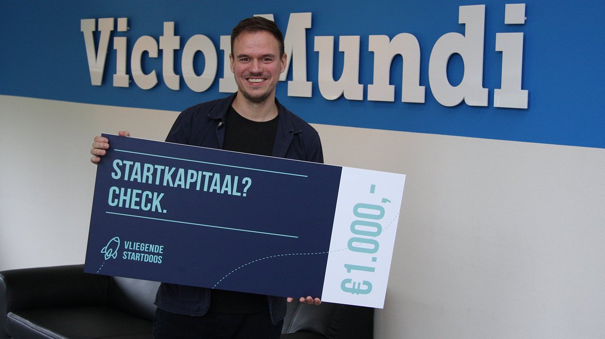 startdoos's tweet image. Jos Reuser, eigenaar van @Gridwired , is een van de gelukkige winnaars van de €1.000 startkapitaal. Gefeliciteerd Jos! Wij interviewde hem over de start van zijn bedrijf: bit.ly/2z36JC1 #winnaar #startkapitaal #vliegendestartdoos