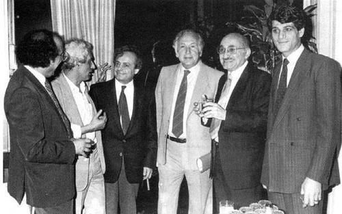Ahmed Matar, Bland Haidari, Nizar Qabbani, Odis (Suriye şairi), Naji Al Ali, Mustafa Al Zain. Londra 1986