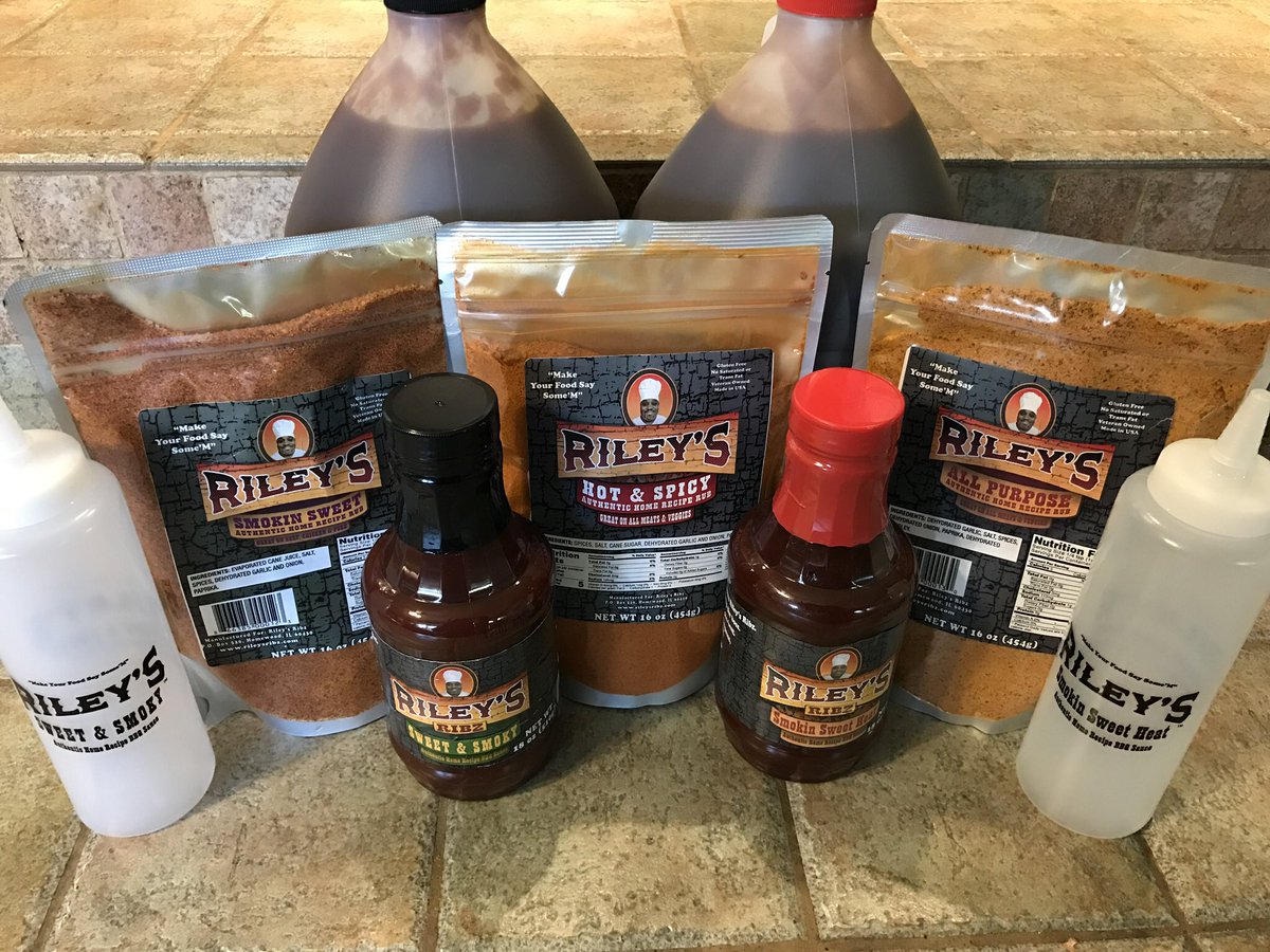 RileysRibz's tweet photo. Rileys Ribz is offering 15% off all online orders until 12/18. Use code “Holiday15”. Great gifts for your favorite Chef, grillmasteror home cook. Make your food say some’m. Not just for bbq!! https://t.co/rLJQzCSS1k