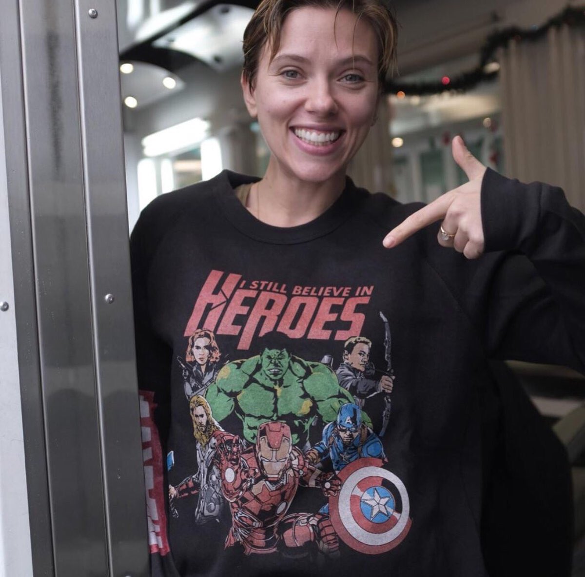 evanssonnn's tweet image. I almost died seeing this picture how much more seeing this beautiful smile in person.Im surely dead.