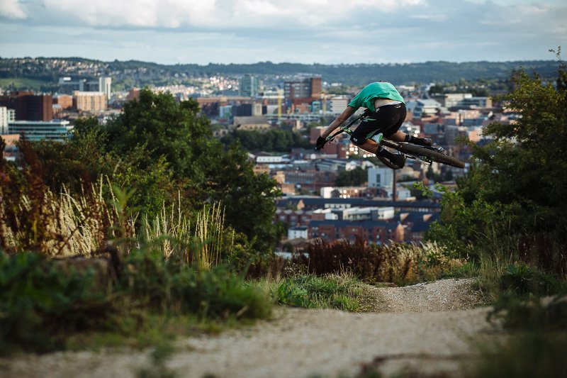 theoutdoorcity's tweet photo. More huge news for #TheOutdoorCity! Our bid to the #DiscoverEnglandFund was successful and we've been awarded half a million to develope adrenaline fuelled city breaks, so we attract more international adventure visitors to #Sheffield https://t.co/bGGmYSxxfg #tourism https://t.co/HW3NuwGe6S