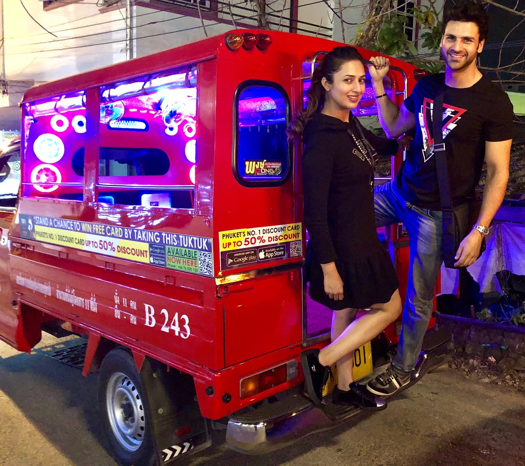 PinkvillaTelly's tweet photo. Check out: #DivyankaTripathi to ring in her birthday with hubby #VivekDahiya in Phuket  @Divyanka_T @vivekdahiya08 https://t.co/vdV2h1gSIt https://t.co/hM5nWkToh8