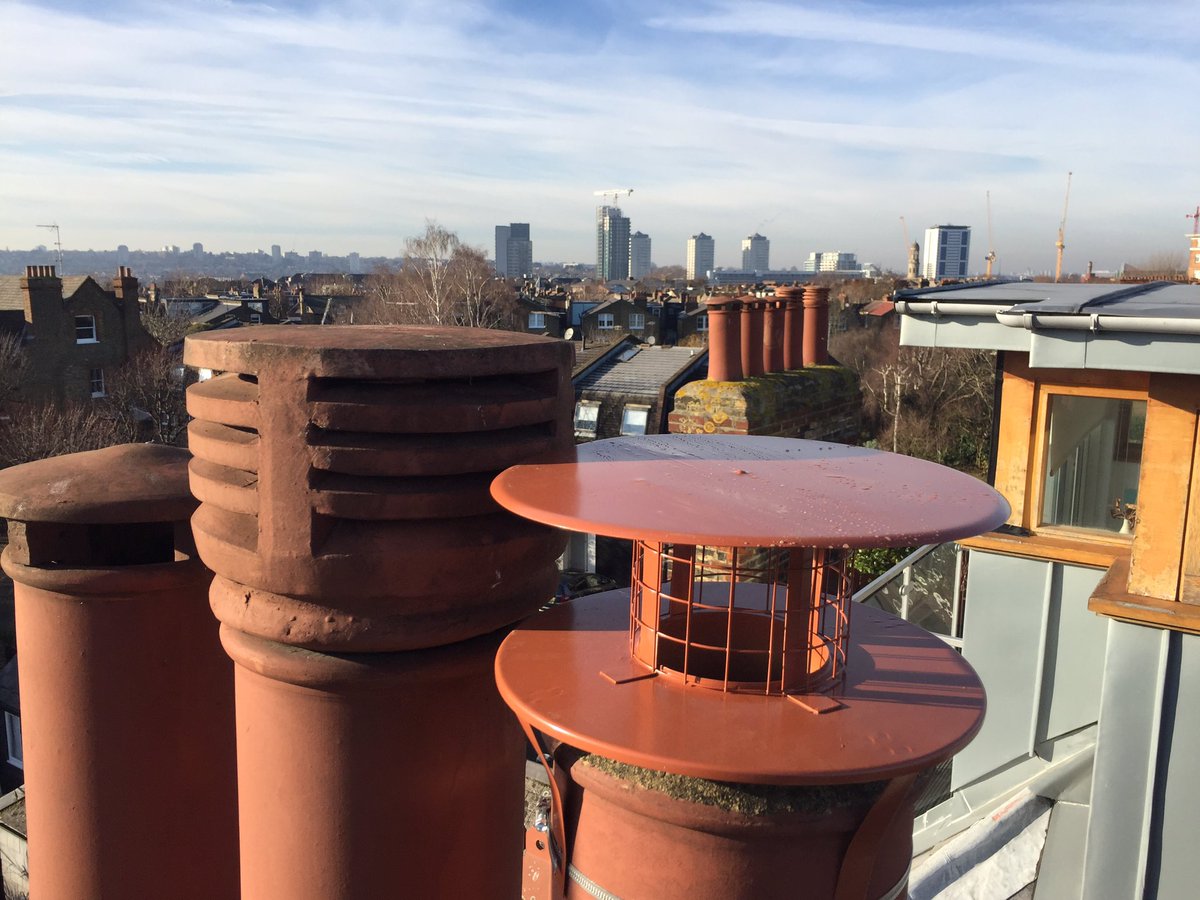 Gratefires's tweet photo. #chimneylining on this lovely sun shining day preparing for a #woodburningstove . Only 18 meters up .❄️❄️😱and looking down on the city. https://t.co/iXH94DNmPq