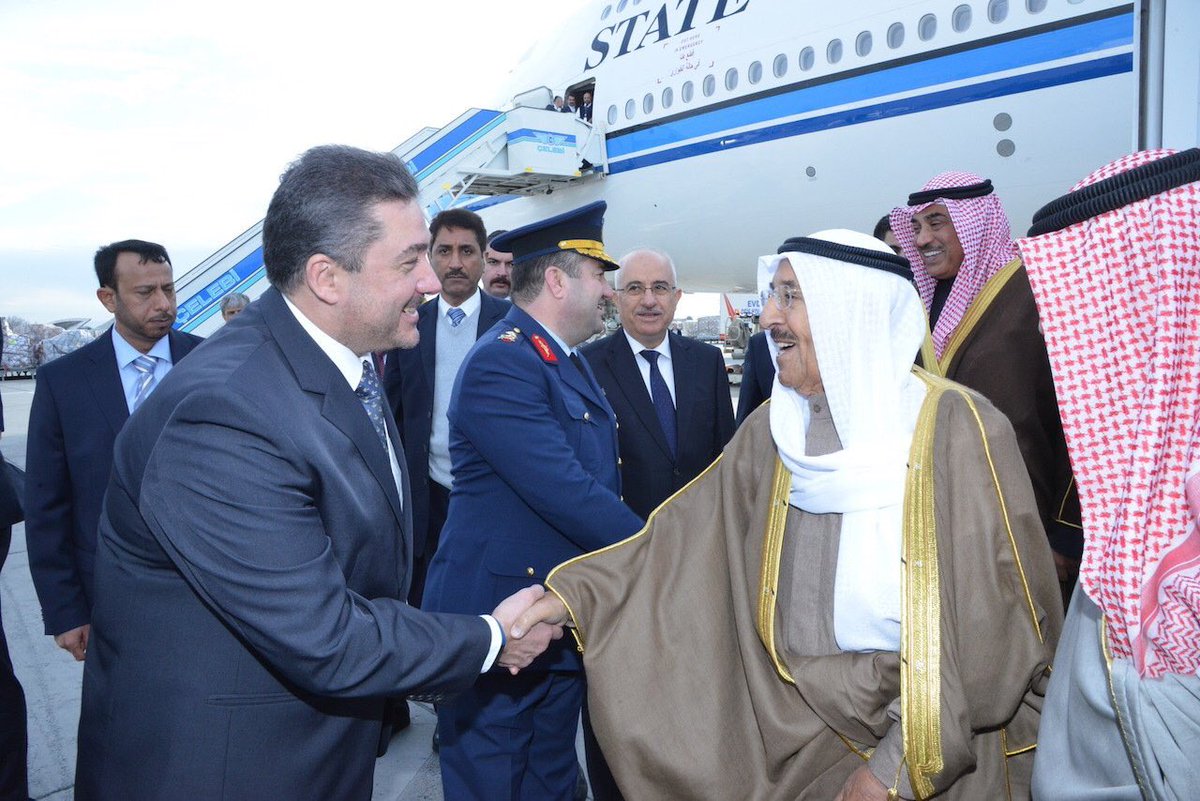 Lobby_News's tweet photo. #سمو_الأمير 
يصل إلى #تركيا لترؤس وفد الكويت في #قمة_منظمة_ال��عاون_الإسلامي 
#الكويت https://t.co/gDkj959i3G