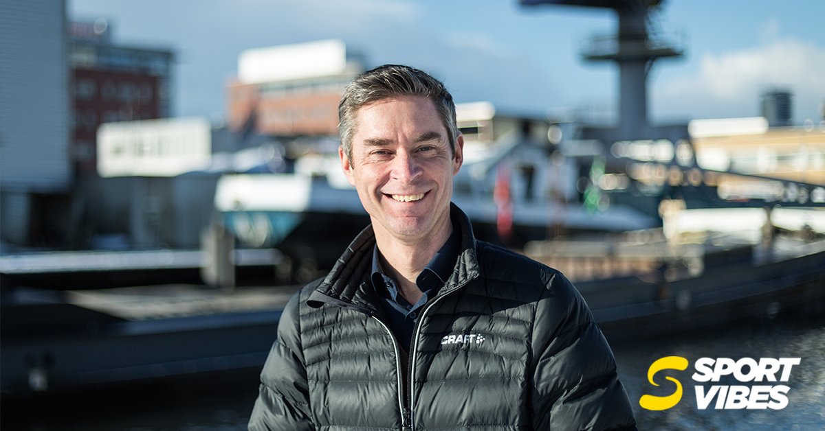 We gaan het nieuwe jaar goed in! Media/PR kanjer <a href="/leonboele/">Léon Boele</a> verhuist van @TeamRoompot naar Team <a href="/SportVibesNL/">SportVibes</a>. Ook verwelkomen we social media manager <a href="/MarlouRozeboom/">Marlou Rozeboom</a>. Wij kunnen met volle communicatiekracht vooruit! sportvibes.nl/leon-boele-van…