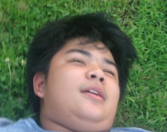 Kennethserna15's tweet photo. Happy bday ulit @LanzPerez_ #PAKAIN! 😂😂YOBAB!!🐽 https://t.co/nKU0R2iHOI