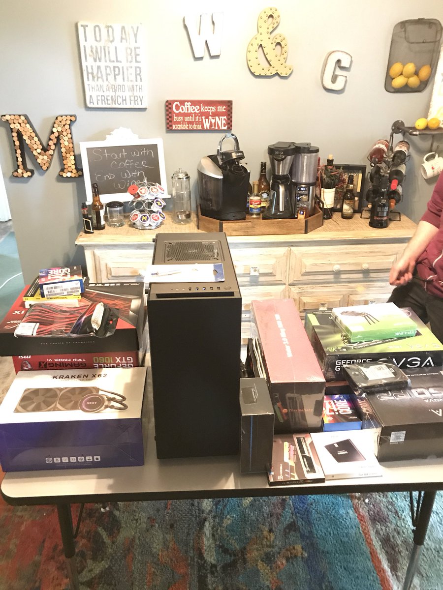 DigitalDarin's tweet image. Fun PC build! #pcbuild