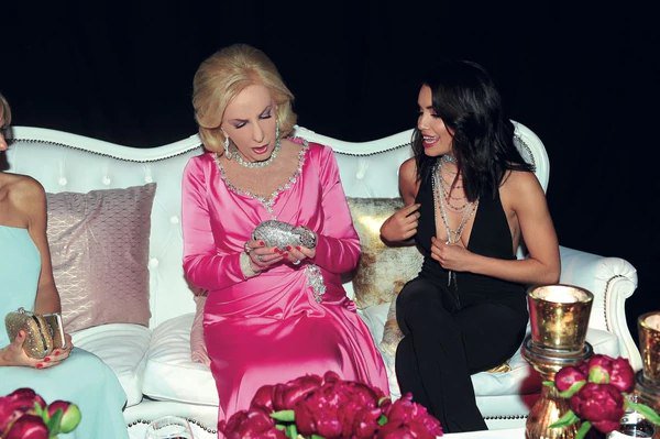svitlanaespos's tweet photo. Nada cambia @laliespos @mirthalegrand 2014-2017 💖 https://t.co/vdizi01OtP