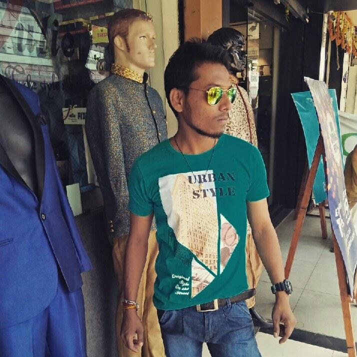 RamVarma15's tweet photo. Come hangout with me on #BIGOLIVE https://t.co/27Ei25bjAc https://t.co/WdTVp9q0u2