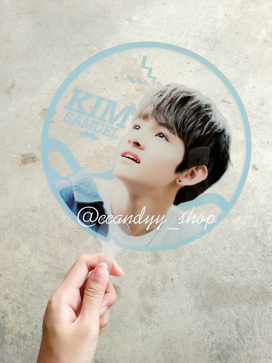 ccandyy_shop's tweet photo. ฮัลโหลๆ ใครไปแฟนมีต #SAMUELSIXTEENinBKK กันบ้างเอ่ยยย? 😆ผ้าเชียร์ พัดขุ่น พัดใส กระจก มีพร้อมส่งทุกชิ้นน้า สนใจสอบถามทางดีเอ็มได้เลย ไม่ซื้อไม่ว่ากันจ้า 😘 อย่าลืมไปเชียร์น้องกันเยอะๆด้วยนะคะ 💖💖 #SAMUEL https://t.co/9IFzJgvX5M