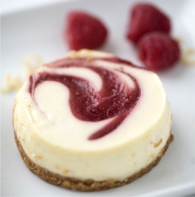 Holiday Dessert Order Guide conta.cc/2A4xjg1