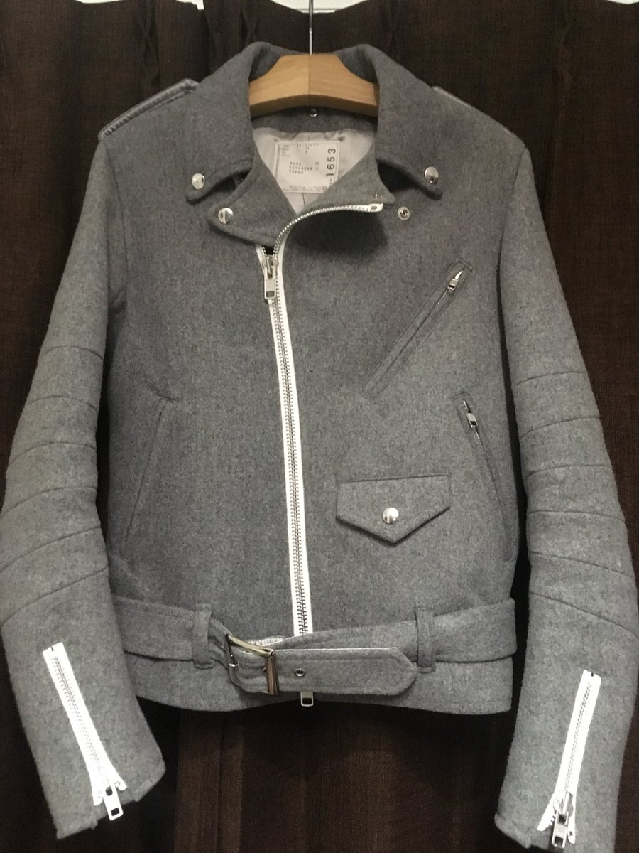 fleamarket2019's tweet photo. そしてそして、このsacaiのライダースジャケットも出すか迷っています…。
男性はもちろん、女性もぜんぜんいけます◯ https://t.co/PNylW1u0va