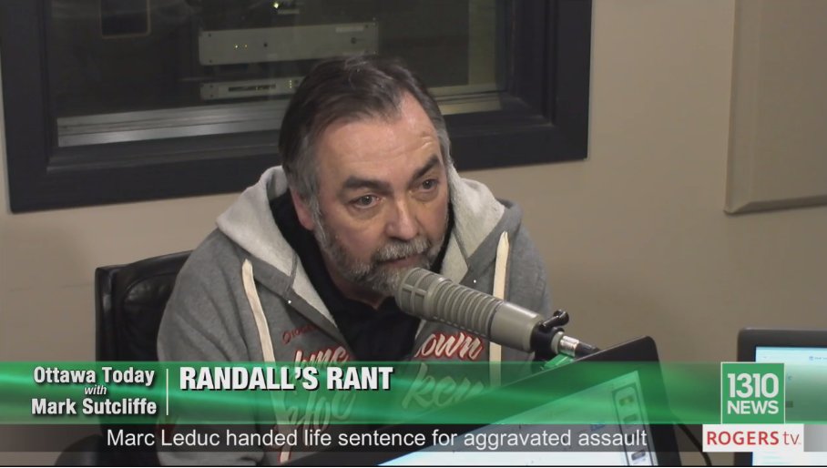 Coming up at 9:30  @RandallMoore26 of @1061CHEZ joins @_MarkSutcliffe live in-studio:  bit.ly/1uwtdOs https://t.co/0hb2esbjB1