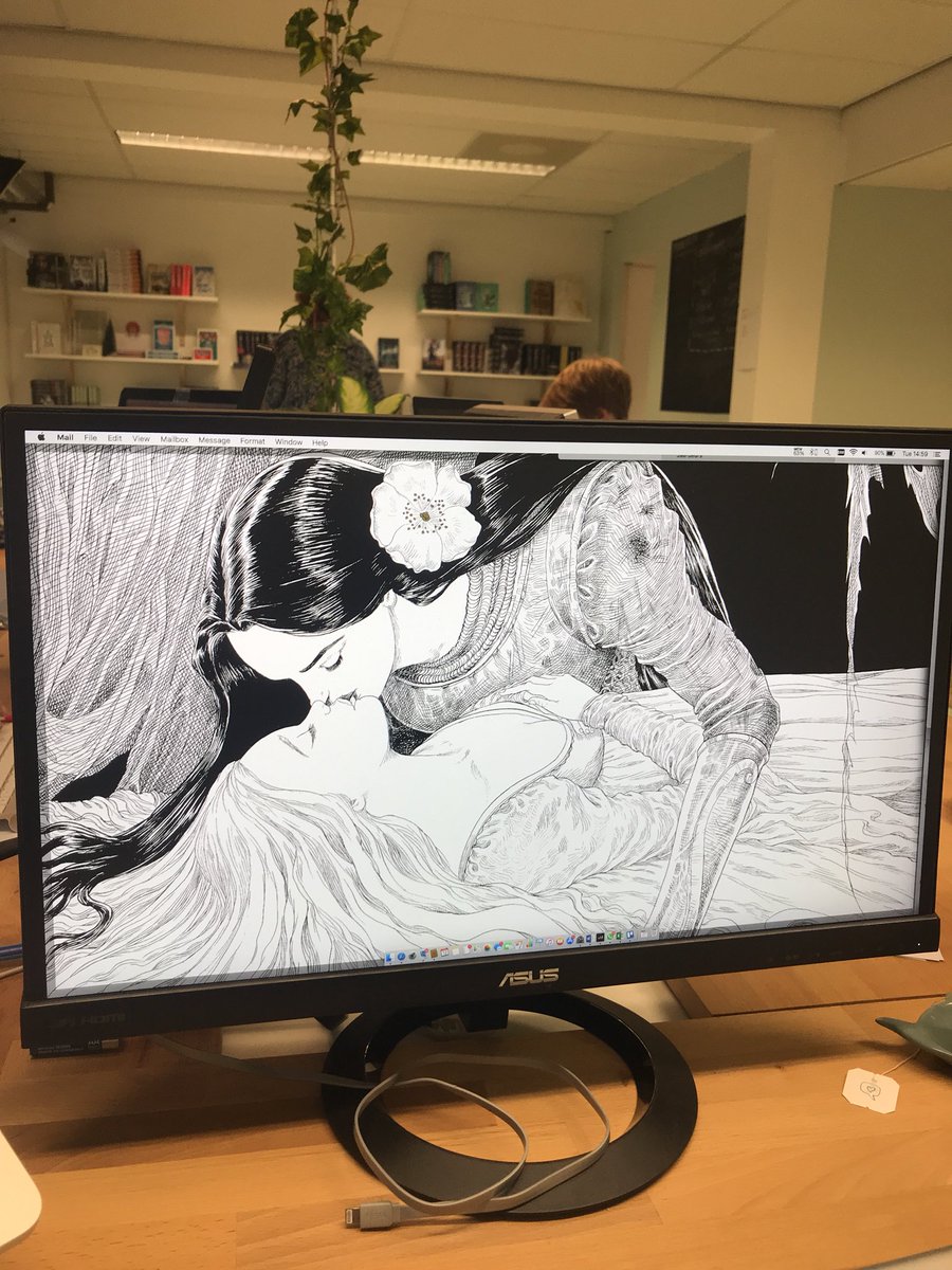 ML_Spiteri's tweet photo. Dat zijn nog eens wallpapers met klasse 👌🏼Binnenkort gratis te downloaden bij @blossombooks! #Dekus #DeSlaapster. https://t.co/CKlHnGFW0a