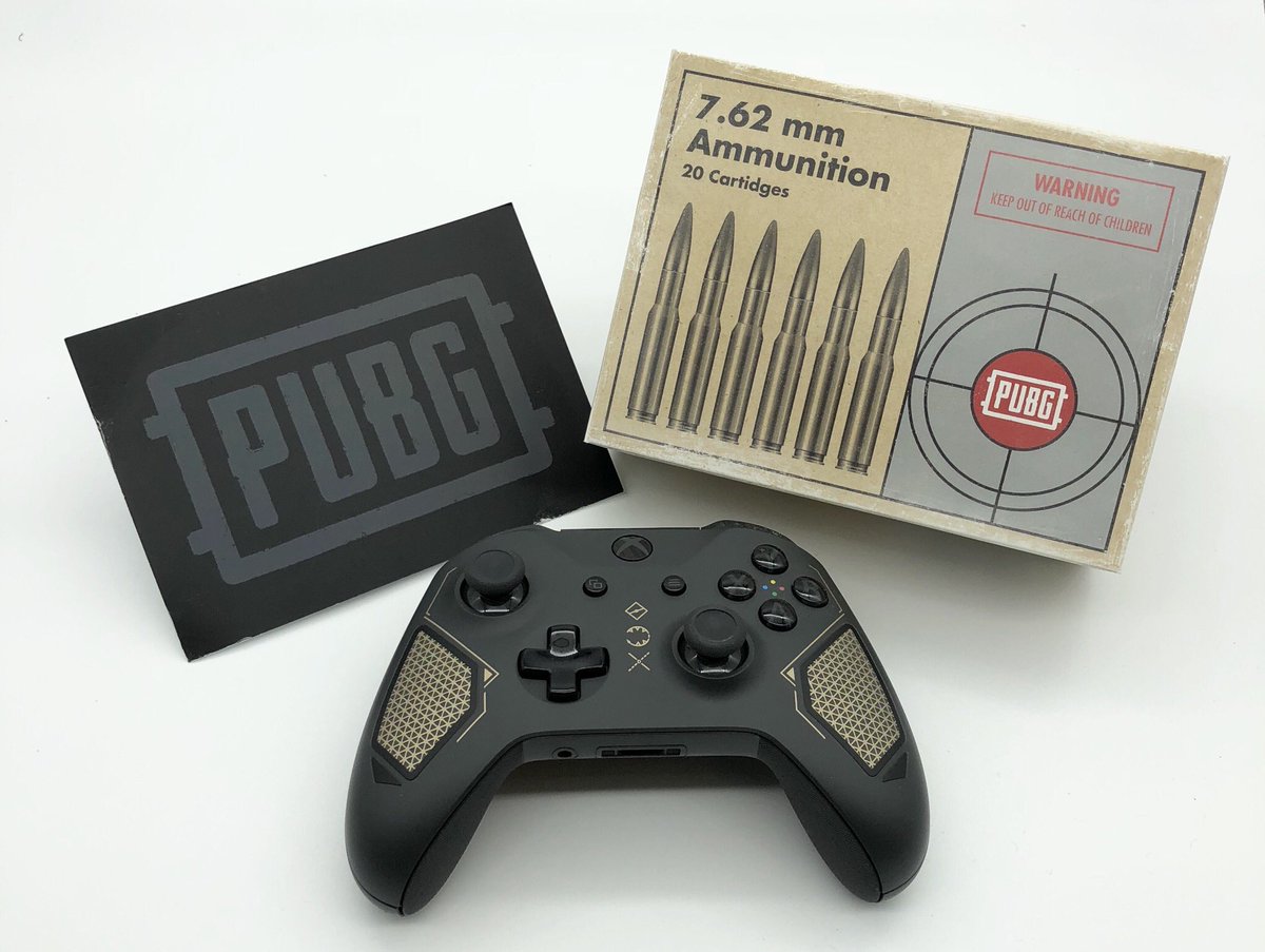 AlbertDzurka's tweet photo. RT with @PLAYERUNKNOWN now on @Xbox its time to gear up with a #recontech #xbox controller! Watch live on @WatchMixer https://t.co/pSl9LrahQv https://t.co/GmfSLnQ0LQ