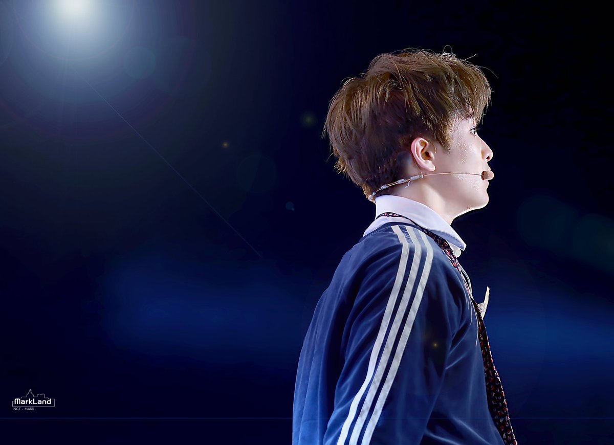 DreamiesPH's tweet photo. [HQ] 171022 Busan One Asia Festival #2017BOF (cr. MarkLand0802)

#NCT127 #MARK #MARKLEE #마크 👸🏻 

✨✨✨ https://t.co/qMrcAkhbMr