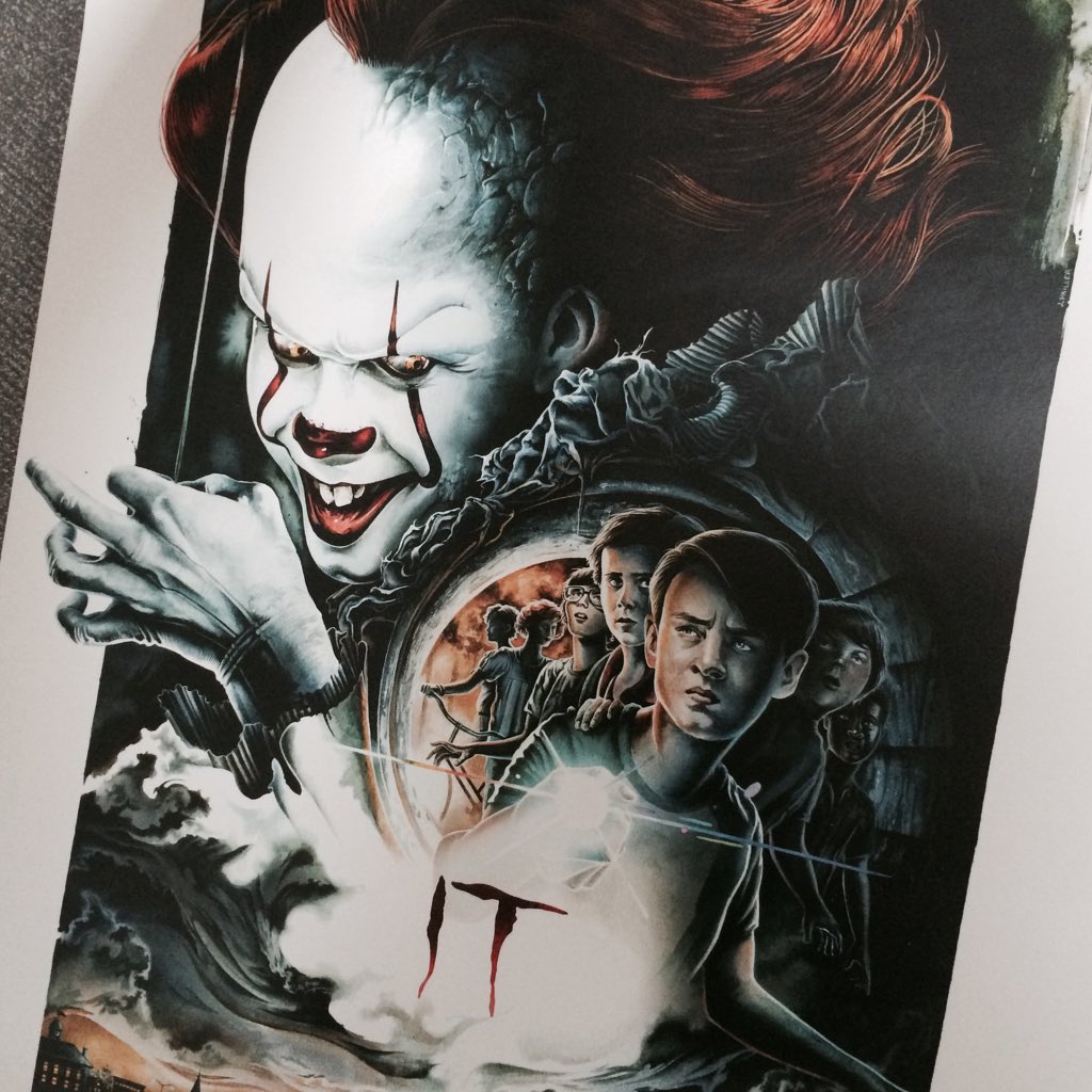 ho ho ho i'm doing a GIVE AWAY! giving away three posters (blade runner, wonder woman and IT) to 2 followers!! all you need to do is retweet this and follow me 💫🎄🌟🎁