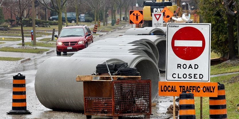 ChampionEditor's tweet photo. Emergency road repairs result in closure of #MiltonON intersection https://t.co/PxZYjgXih3 https://t.co/aKRESLOqZ8
