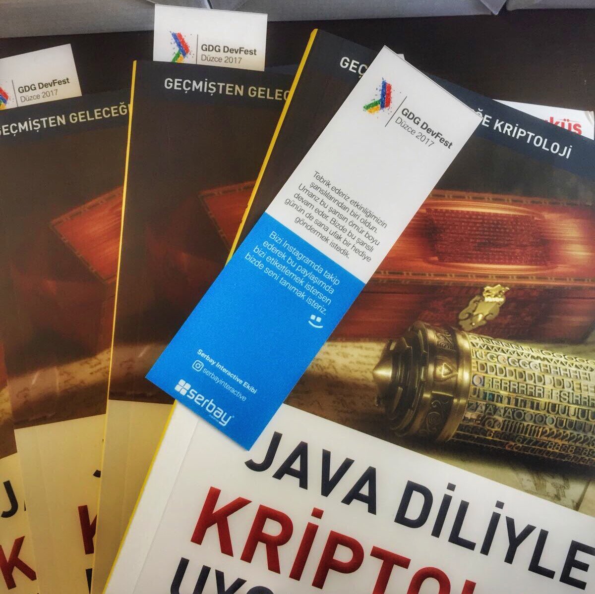 serbaycomtr's tweet photo. #GDGDüzce2017
GDG DevFest Düzce 2017 etkinliğinde sürpriz hediyelerimizle bizde orada olacağız. 🎉✋️
#serbay #google #serbayinteractive #gdg #gdgdevfest2017 #gdgduzce #düzceüniversitesi https://t.co/apNS0YUWGD
