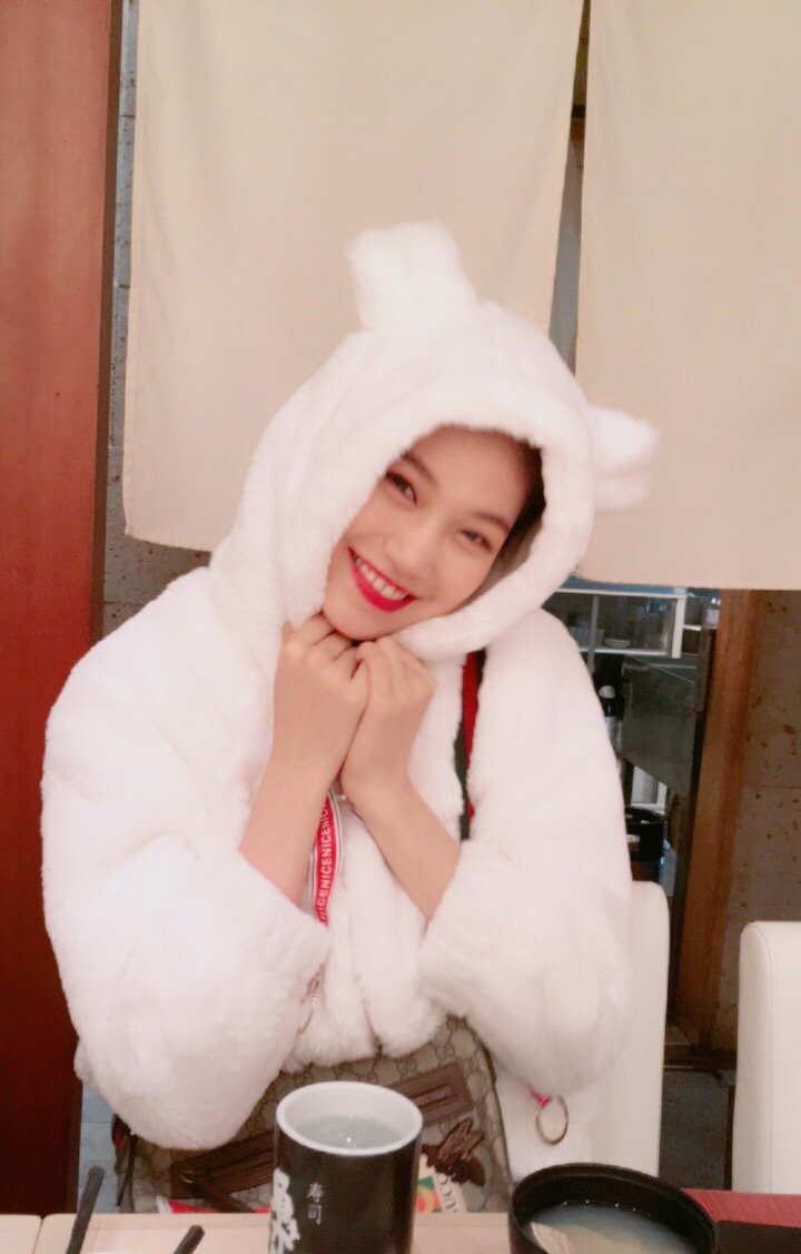 WekiMeki's tweet photo. 너무 즐거웠던 일본에서의 시간💛
#애니메이션 #정주행해야지 #신난다 https://t.co/MJC2qh2WPV