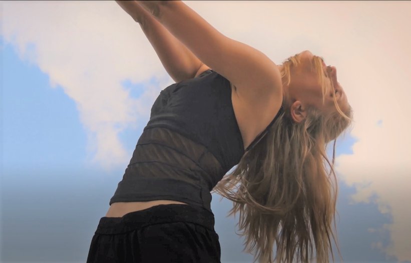 💙 New #Video for our track Feel The Fall with <a href="/audionetwork/">Audio Network</a> coming soon!!! ☄️#NewMusic #Dance #choreography #songwriter #musicvideo #music #FeelingGood