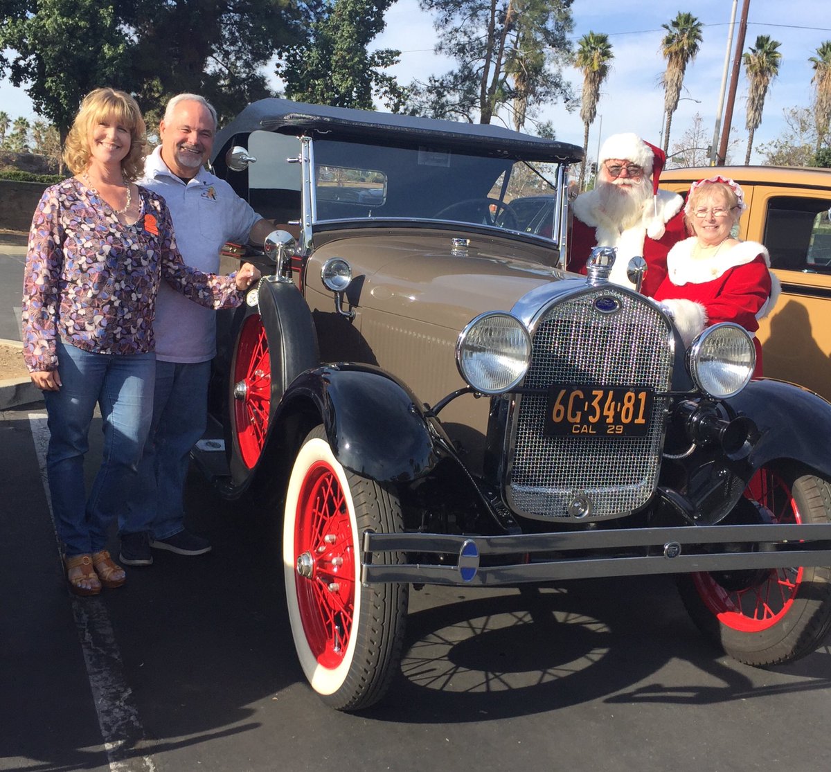 Who’s looking for a new ride?  #abc7holiday