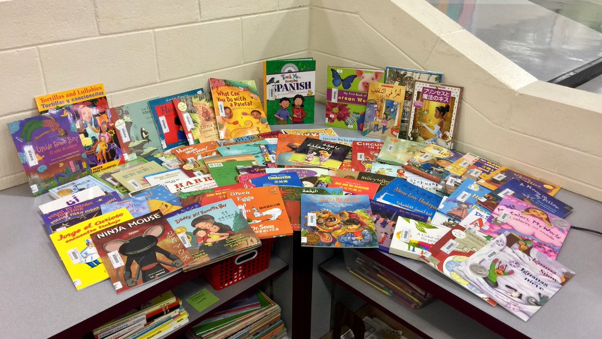 Our media specialist @love2readA2 wrote a grant to bring nearly 100 new books to @A2_Logan’s library! These books are written in Arabic, Chinese, Japanese, Korean, Spanish & more! Several are bilingual books w/ English translations! #culturallyrelevantpedagogy #ELLCHAT @A2schools