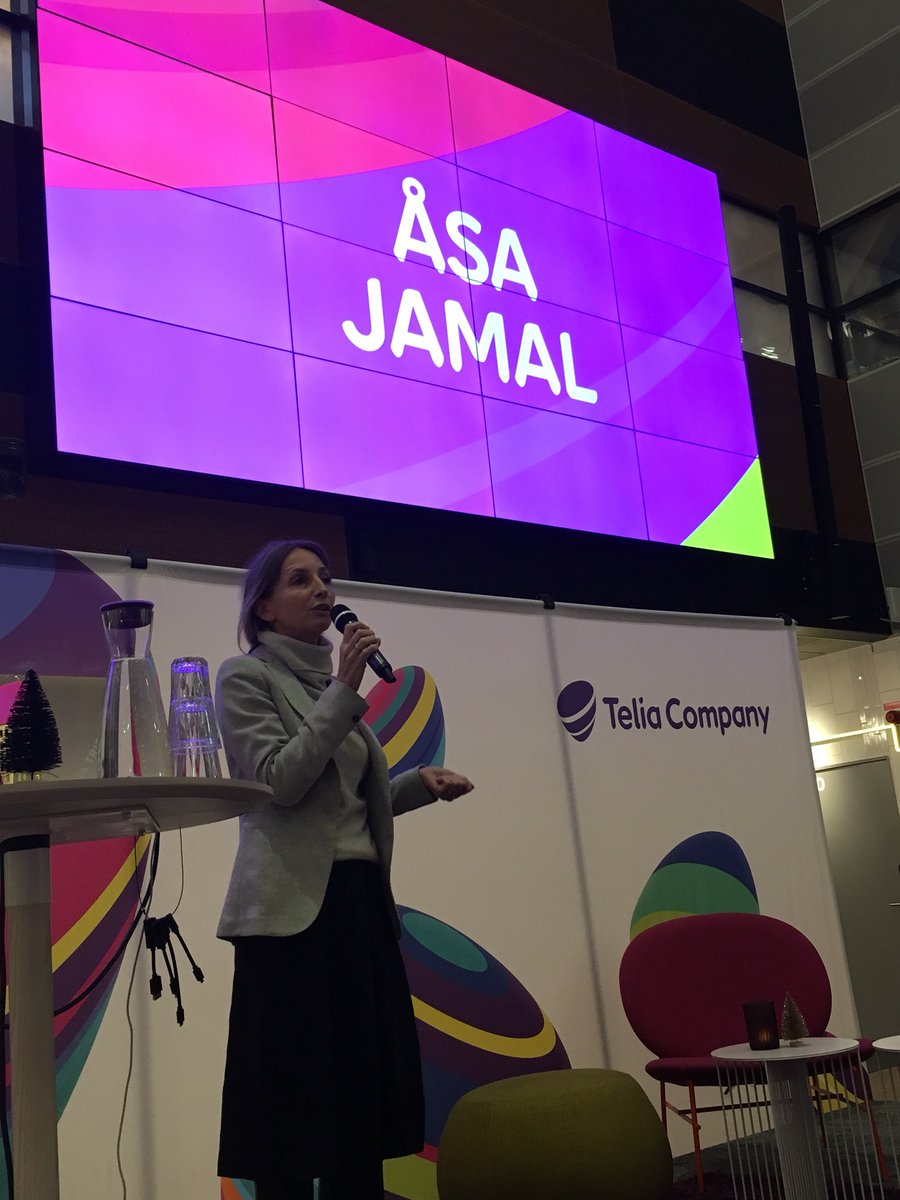 Besta comms chefen i Sverige <a href="/AsaJamal/">Åsa Jamal</a> tar kommunikasjonen til nya høyder i #teliasverige