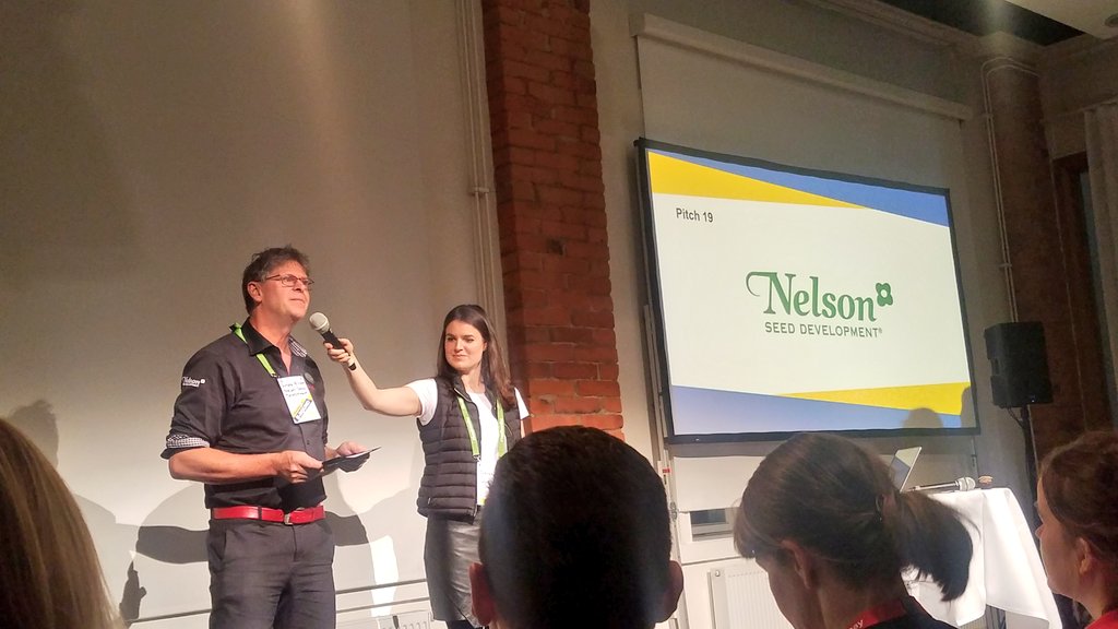 c_osazuwa's tweet image. A host&apos;s job is never done. #DemoDay17