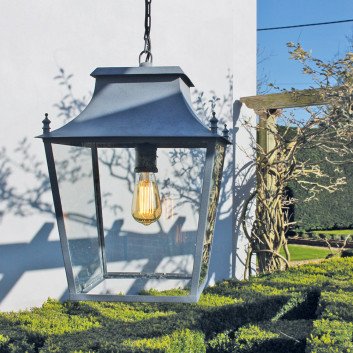 Illuminate your outdoor living space with this wonderful light from A Place in The Garden! #lighting #hanginglights #outdoorlighting #lanterns #modernlighting #LightsOn goo.gl/vJfpiy