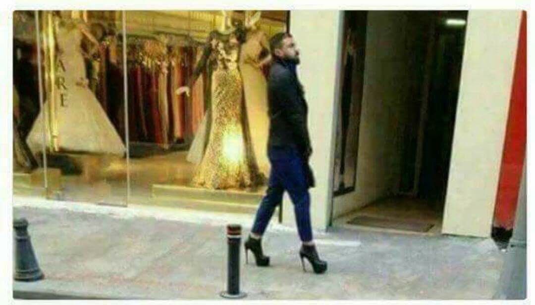 Bode10's tweet photo. خايف ادعي ربنا يهديك
تتحجب 😂😂😂.      #اتعلمت_ايه_من_2017 https://t.co/rvHbnXF5u7