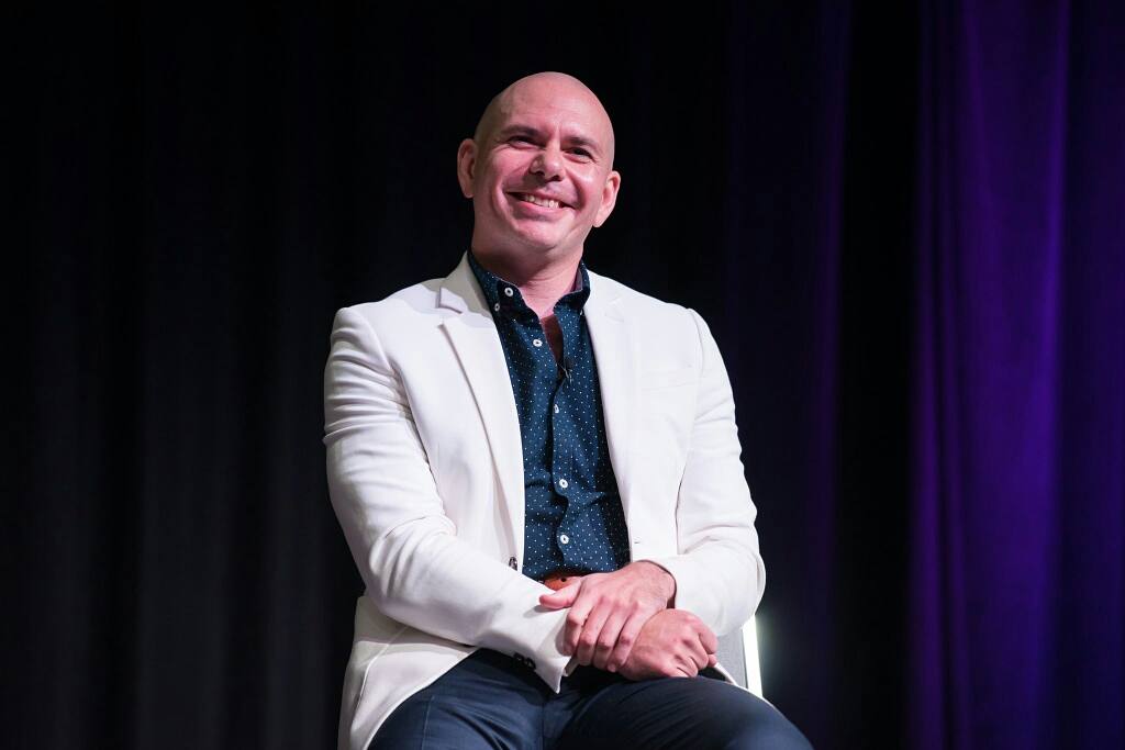 Hani305_pitbull's tweet photo. More photos of @pitbull at #eMerge2017 earlier this year❤(6.12.17) https://t.co/N9kCZM0o4F