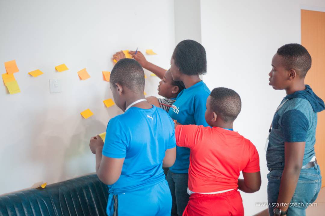 StartersTech's tweet photo. Reviewing how far we've come with our workshops this year. 25_11_17. #codinggames #drones #cheerson #drawing #design #mathgames @Workshedafrica https://t.co/qjPmK8Sqv6