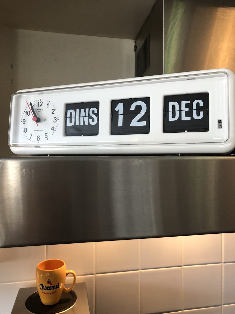 Obsdevoorzaan's tweet image. OBS De Voorzaan staakt vandaag voor meer salaris en minder werkdruk. Deel van het team helpt vandaag mee in verzorgingshuis Mennistenerf. #ikstaak #POinactie #ZaanPrimair