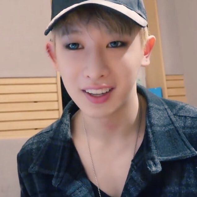 yooniqht's tweet image. Love is all we got,
so let’s love each other
— #monbebeselcaday