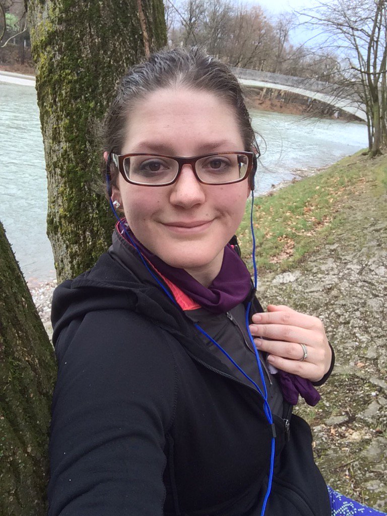 MistressMelody's tweet photo. Had a nice run today, cold but not icy :) #running #fitness https://t.co/sOYfAwoDsi