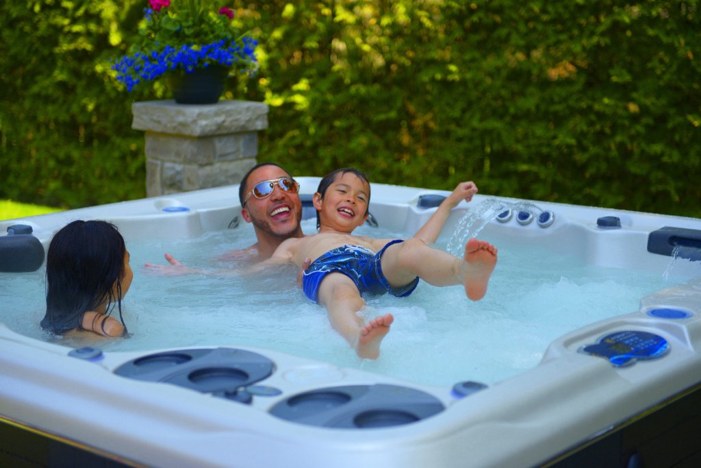 Can a Hot Tub Increase Quality Time with your Family? spasdartmouth.wordpress.com/2017/12/12/can…