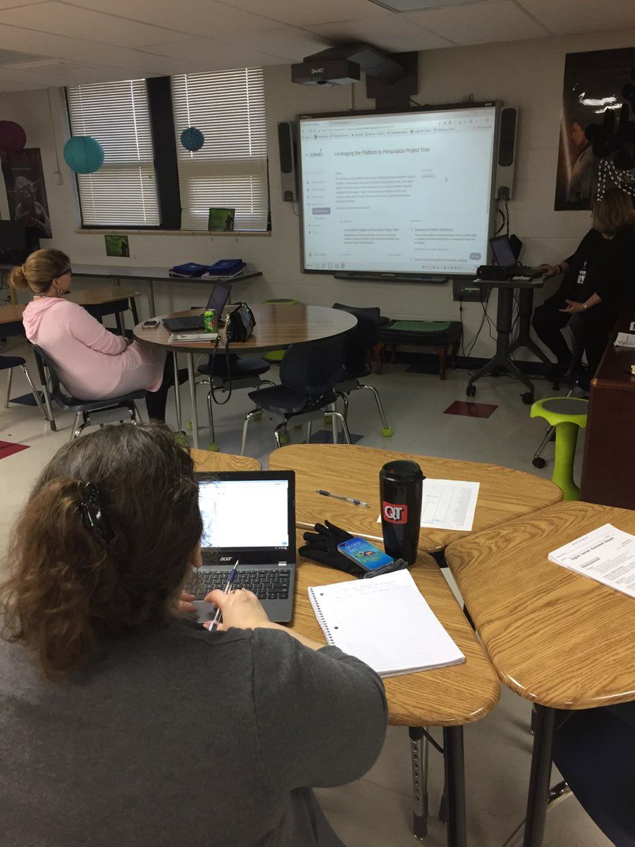 MemMidTulsa's tweet photo. Day two of PD for the @MemJHTulsa staff. Self-directed learning with an awesome group of educators! #INCharge #diverselearners #smallgroups #lookfors #projecttime @SummitPS @TulsaSchools https://t.co/L0LFcY4o42