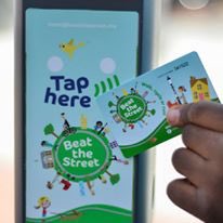 walking_scot's tweet photo. #SCSP17 Hearing from Dr William Bird @Intelligent_Hlt on #BeatTheStreet 'Helps to remove boundaries &amp; turn whole towns into a game' Significant increase in regular #physicalactivity shown across schemes https://t.co/FL68iLkhjA