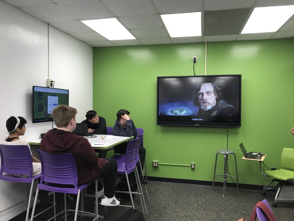 kgerdeshhs's tweet photo. Star Wars + legos + @Desmos = iLab success!!! #modernmath #observemepd6/7 @BravermanHHS https://t.co/eVbIel9eui