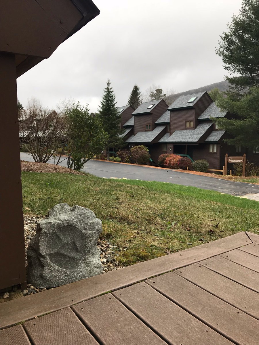niles outdoor rock speakers