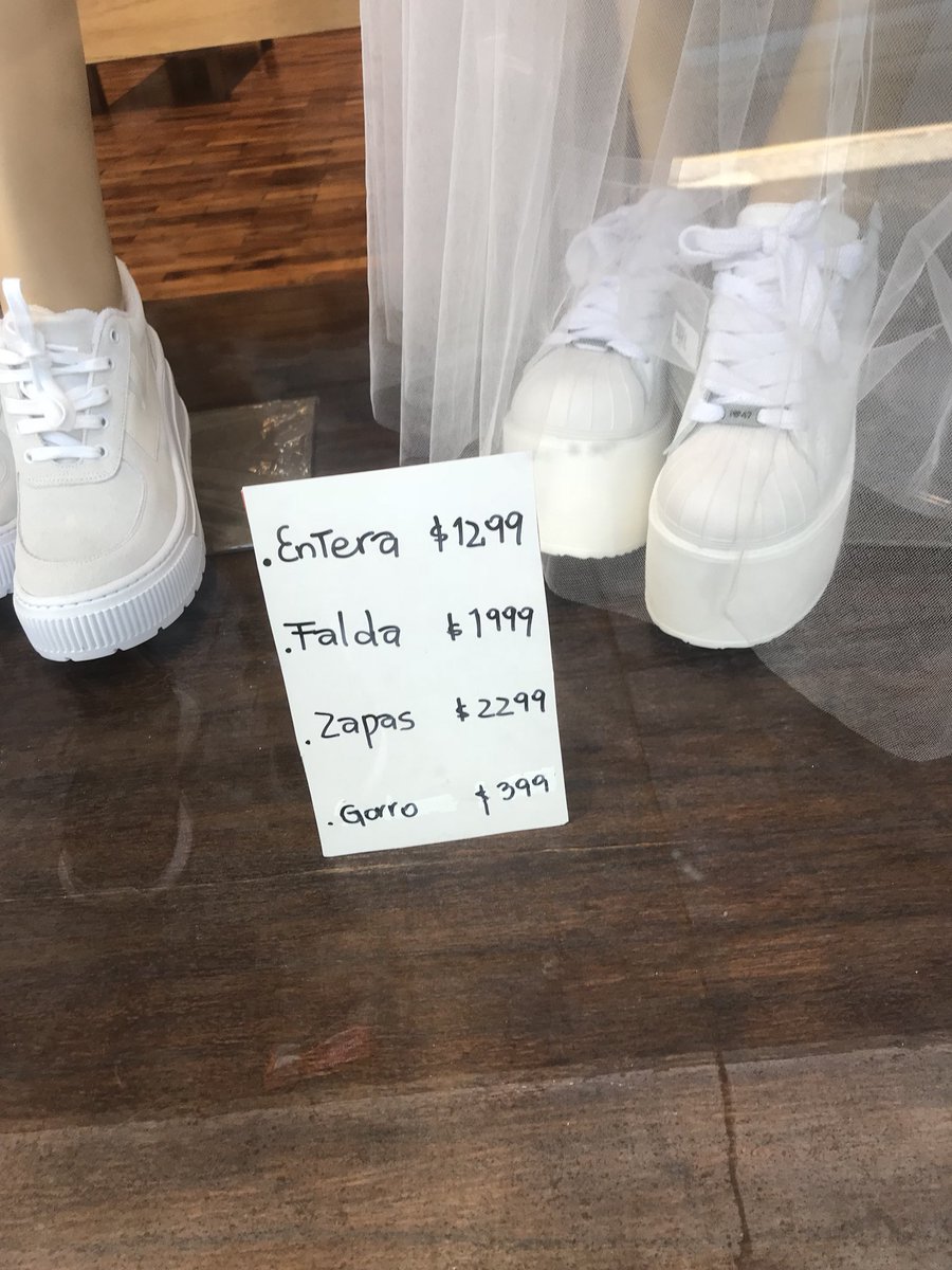 Esto es la industria argentina, saben cuanto está el metro de tul? Como mucho $20 y la “pollera” sale $2000.  <a href="/47st/">47 Street Oficial</a> esto no habla nada bien de ustedes 👎🏽🤦🏽‍♀️