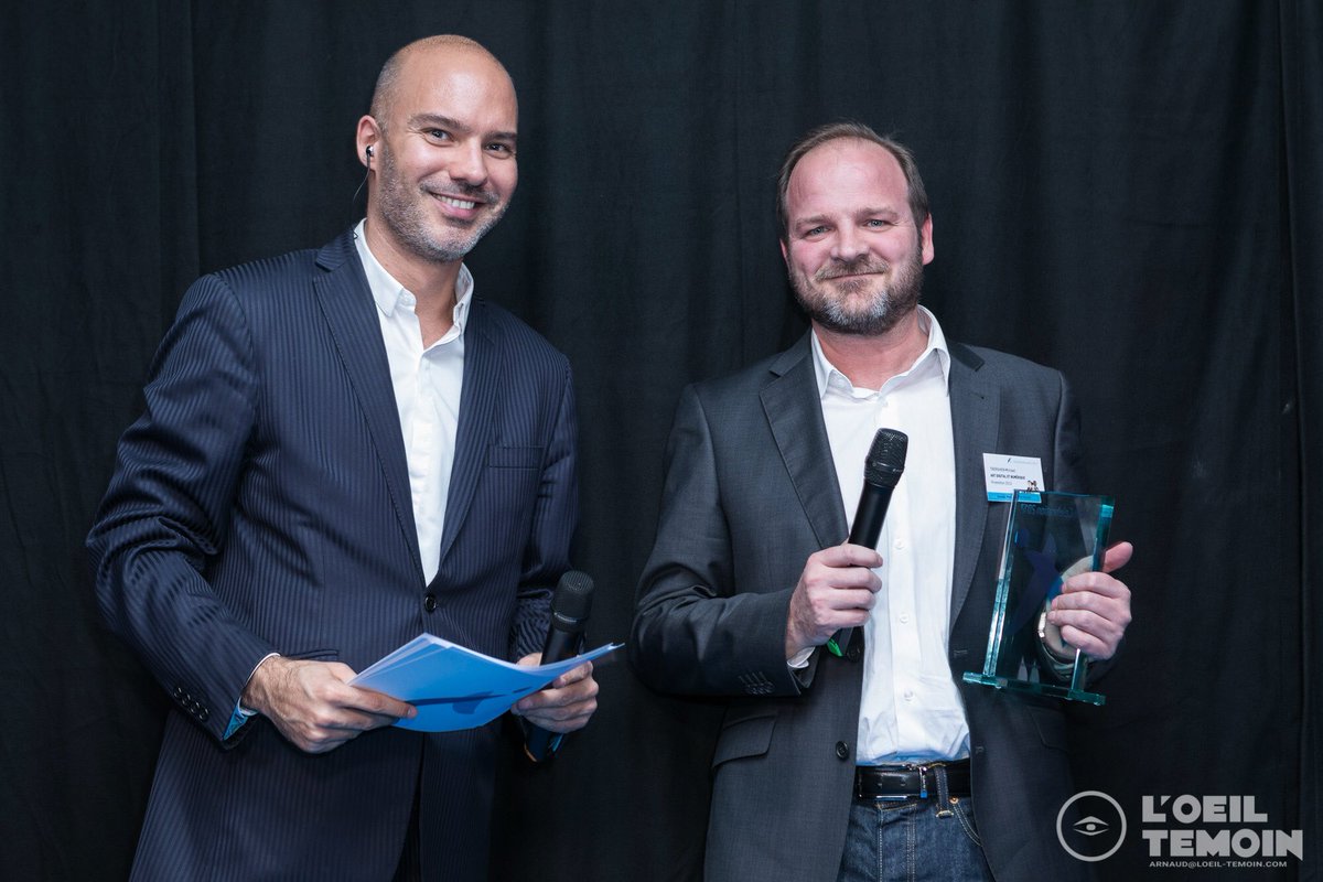 Un journaliste-présentateur-webmarketer au top pour la remise de prix #incubCelebration au Cluster
#ParisSaclay. Reportage photo coming soon