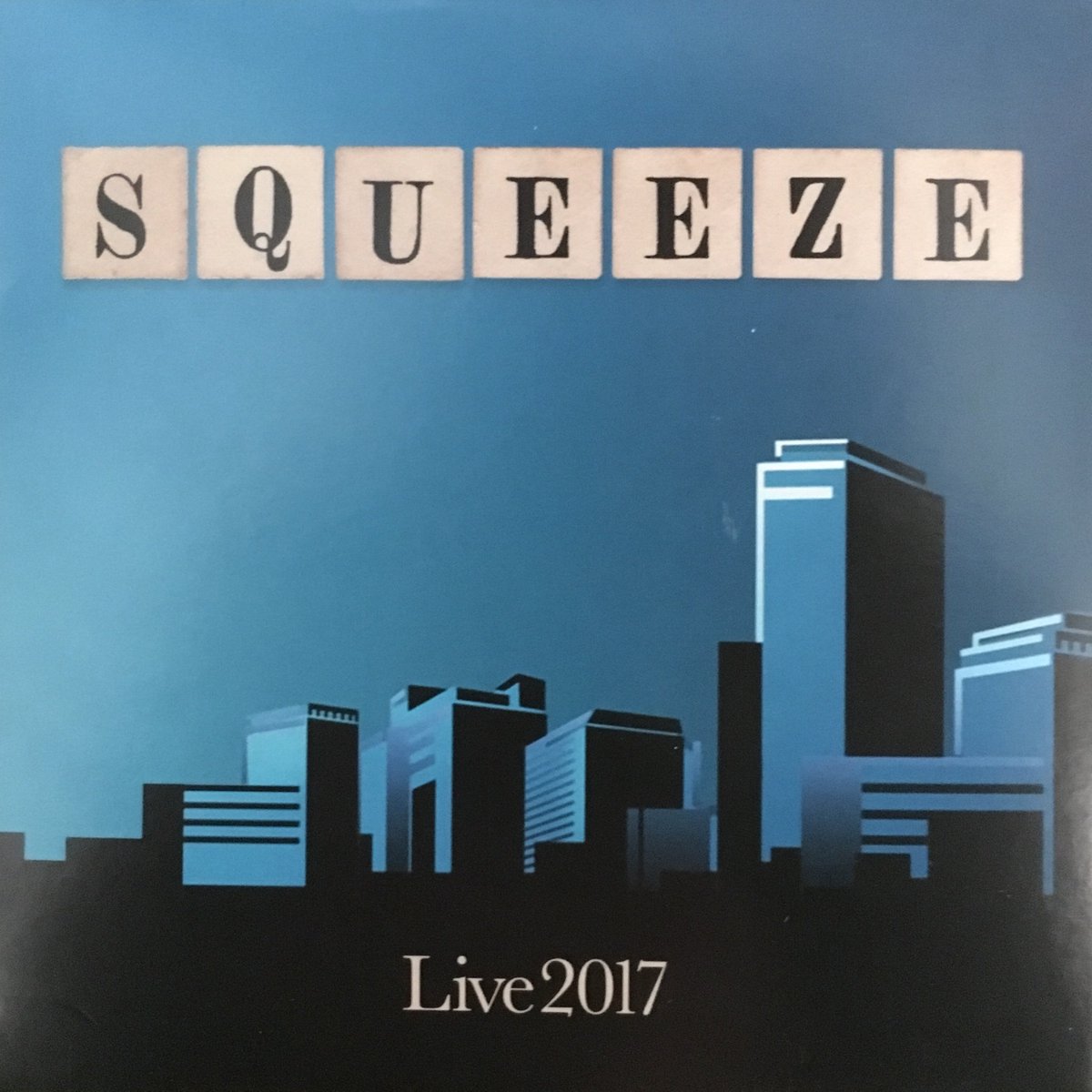 Squeeze tweet media