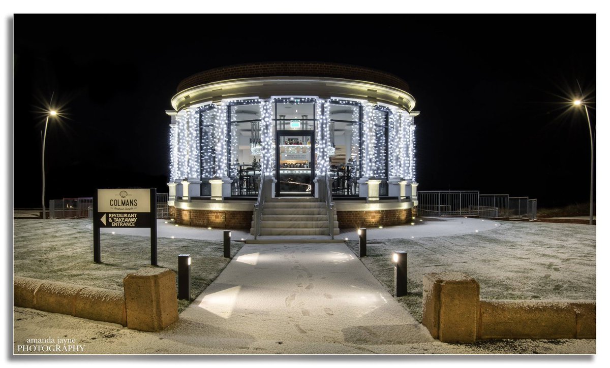 ColmansTemple's tweet photo. Lovely snowy scene and photo of #ColmansTemple recently captured by customer Amanda Jayne 👏#SouthShields #photography https://t.co/w9rBQBCZZo