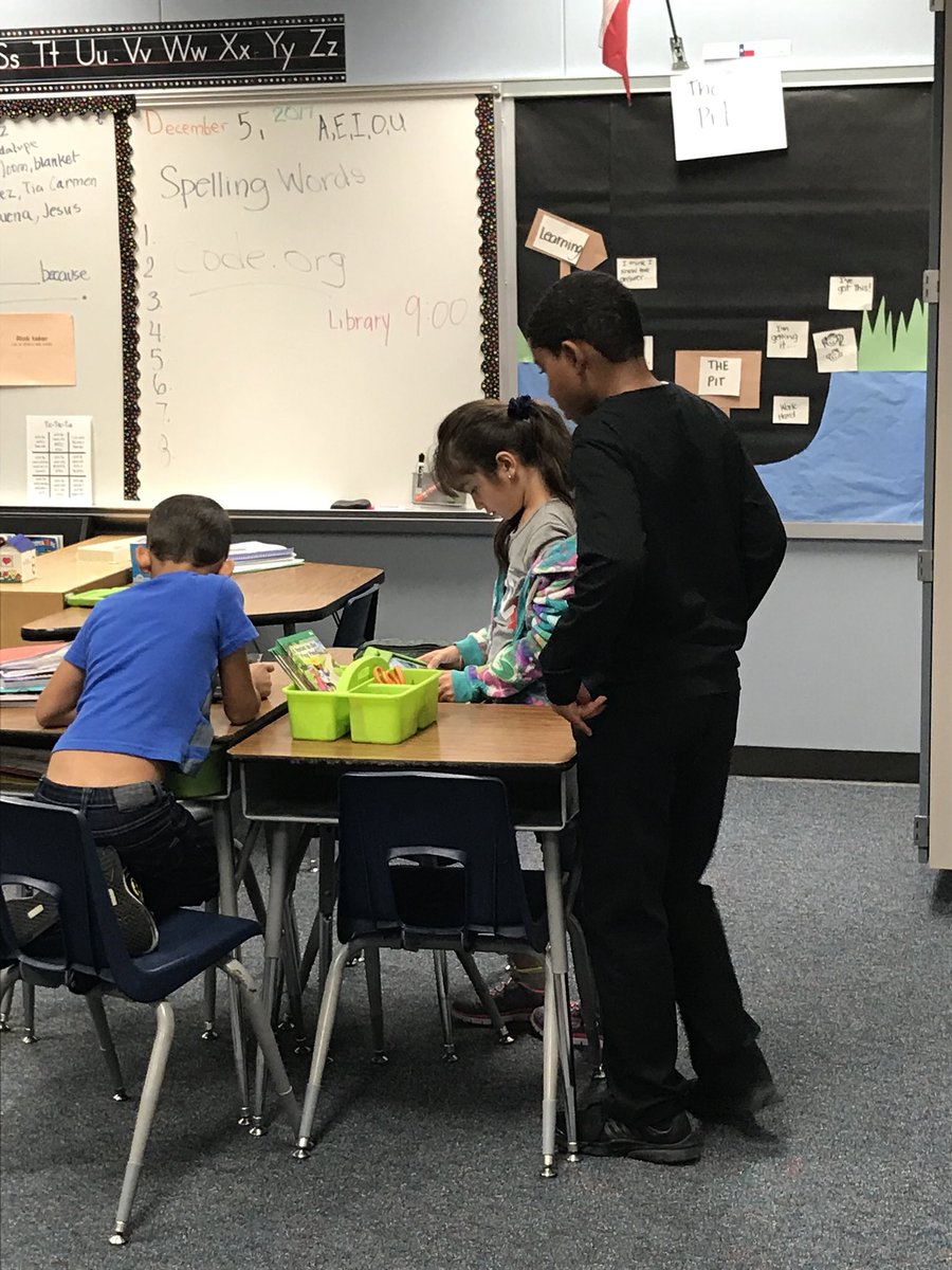 ihernandez111's tweet photo. Hour of coding.....4th and 5th grade helping my 2nd graders!!!!! https://t.co/ty1FRjos2e
