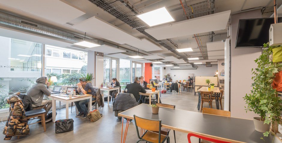 PERIAL's tweet photo. On vous explique aujourd'hui pourquoi nous diversifions nos #investissements en misant sur les #actifs #acycliques ! 🏢👩🏫
▶️https://t.co/Lr9BmJ0C9V
#PERIAL
#SCPI
#épargneimmobilière https://t.co/GecmAFSvSD