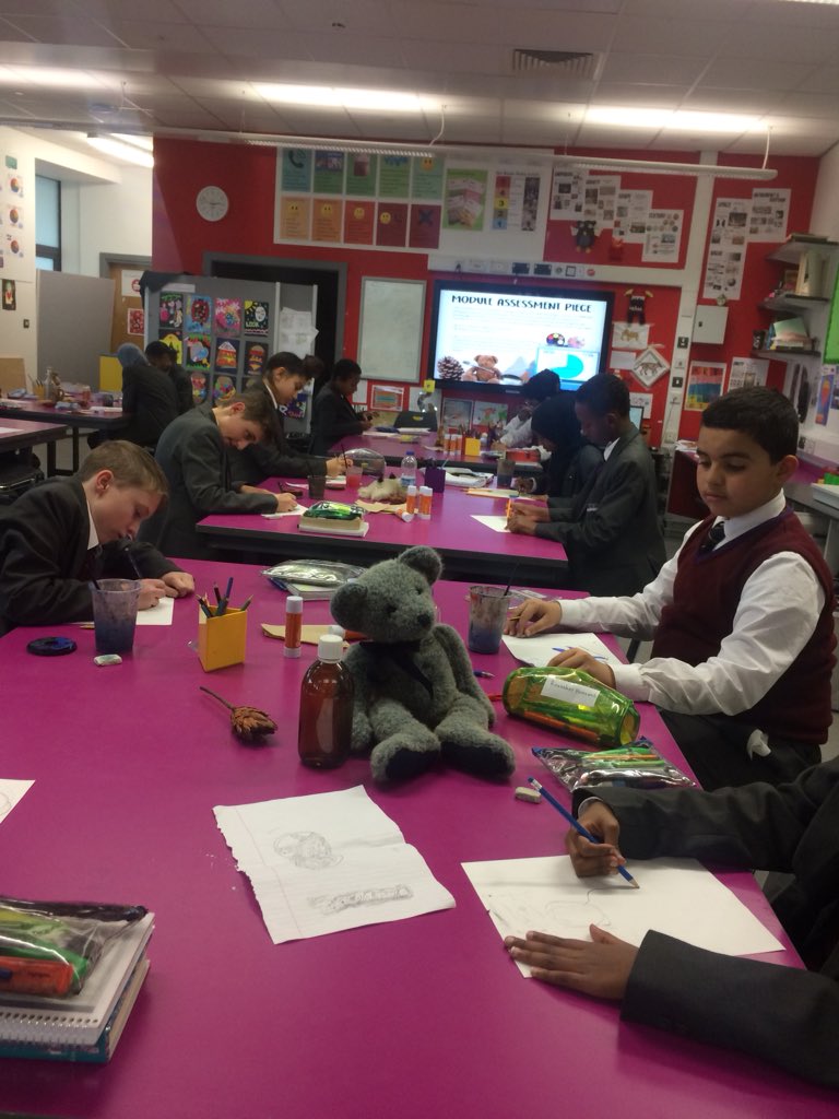 HAArtists's tweet photo. Miss Gika’s Year 7 drawing assessments https://t.co/fgAhpFpWsC