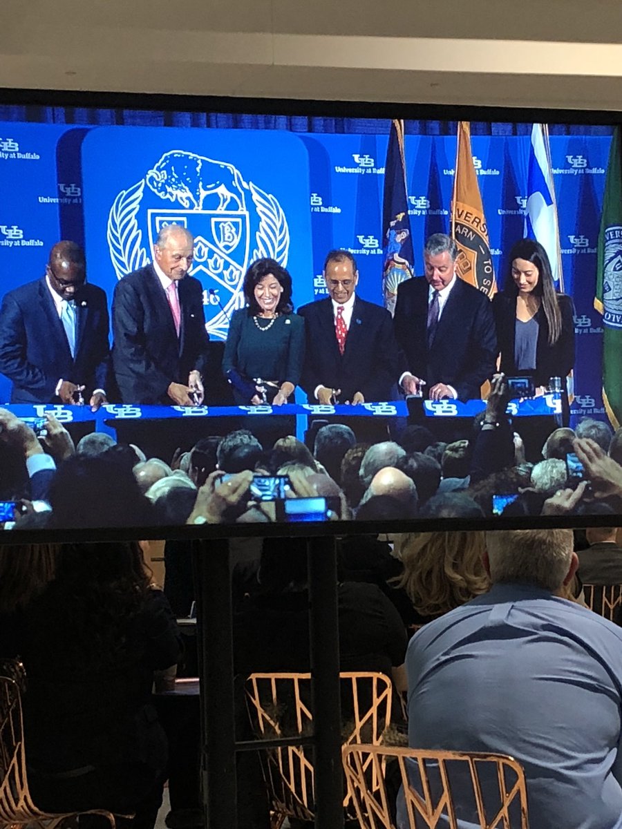 JacobsSchoolUG's tweet photo. Itβs official! The new JSMBS building is open. #ubuffalo #UBMed https://t.co/Csi20WZC84