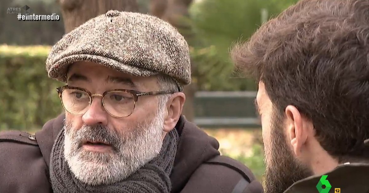 📺"Tots els canvis democràtics que s'han produït a la història han tingut un moment de desobediència i unilateralitat. Els que tenen el poder i la riquesa no la cedeixen gratis." <a href="/carlesral/">Carles Riera</a> #ElIntermedio #Dempeus